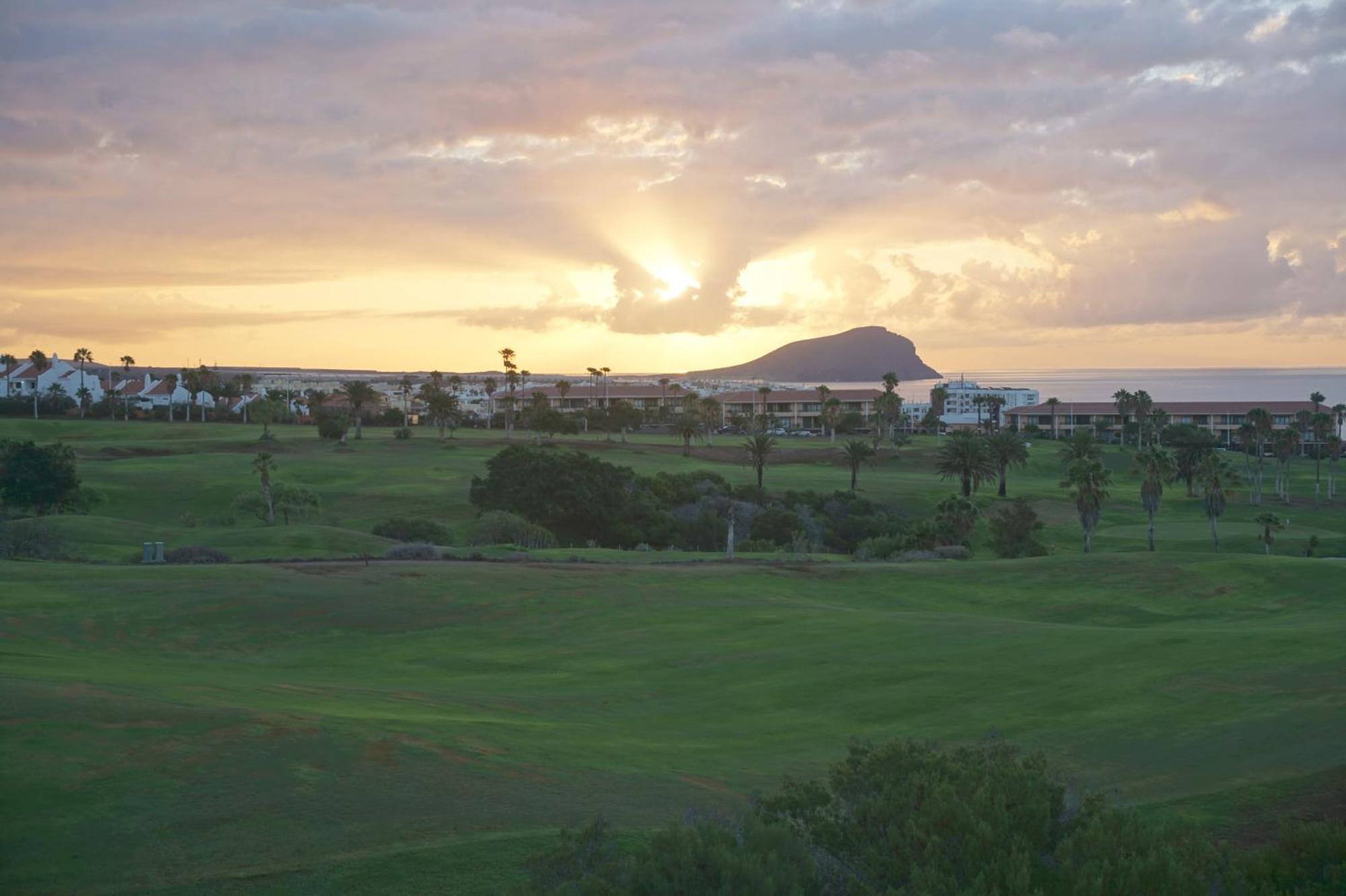 Golf Del Sur - Magnificent Panorama Of The Ocean, El Teide, And Montana Roja Apartamento San Miguel de Abona